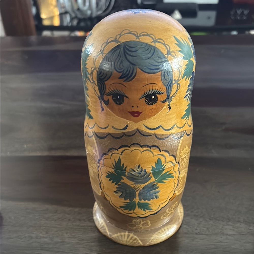 Hand-Painted Matryoshka nesting Doll set of 8